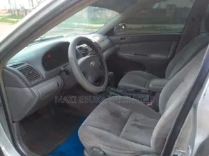 Toyota Camry 2004 Silver