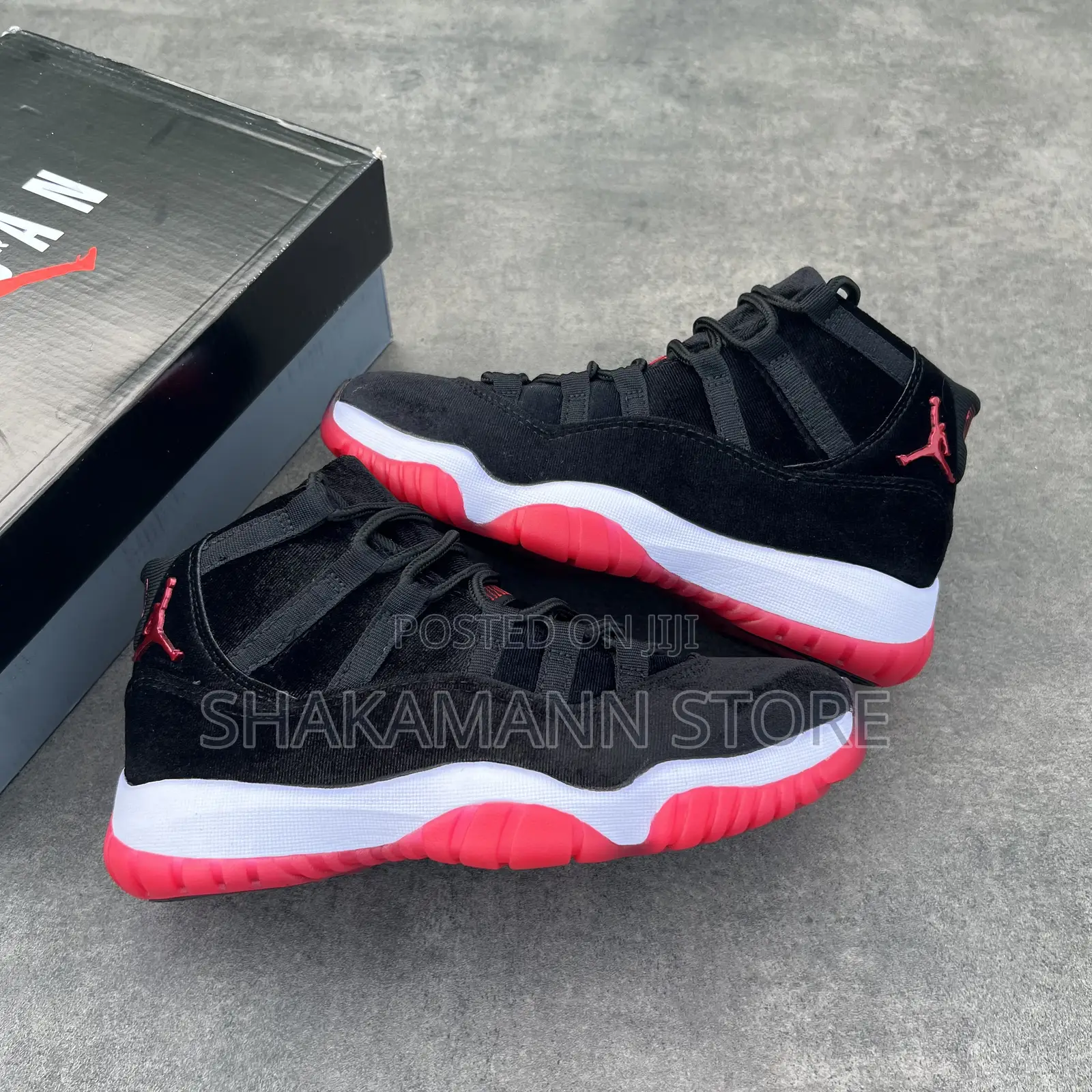 Original Jordan 11 Bred Velvet Black