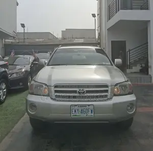 Toyota Highlander V6 4x4 2005 Gray