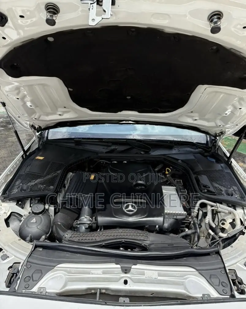 Mercedes-Benz C300 Sport 4dr RWD Sedan (2.0L 4cyl 7A) 2015 White