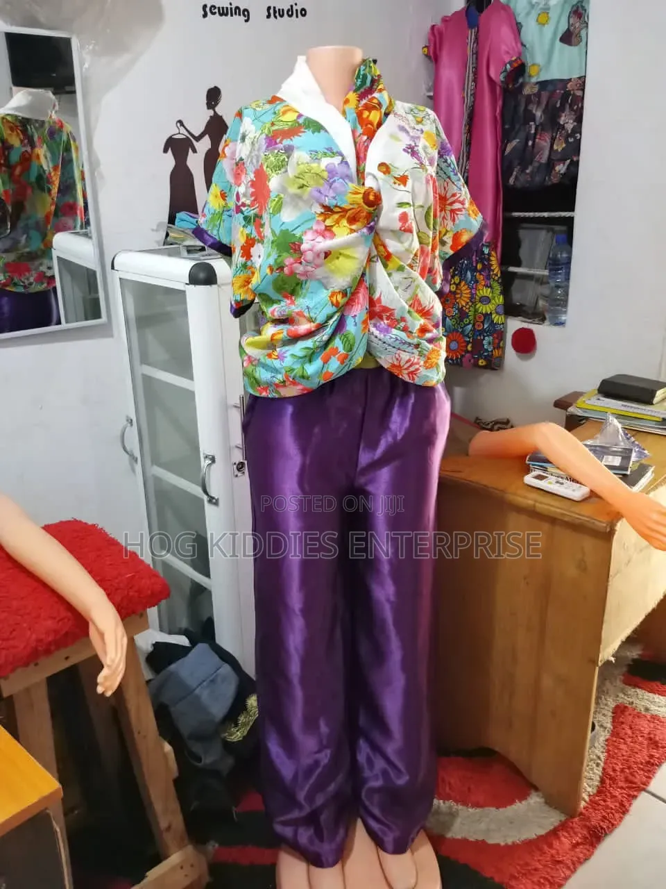 3pc Queen's Wear