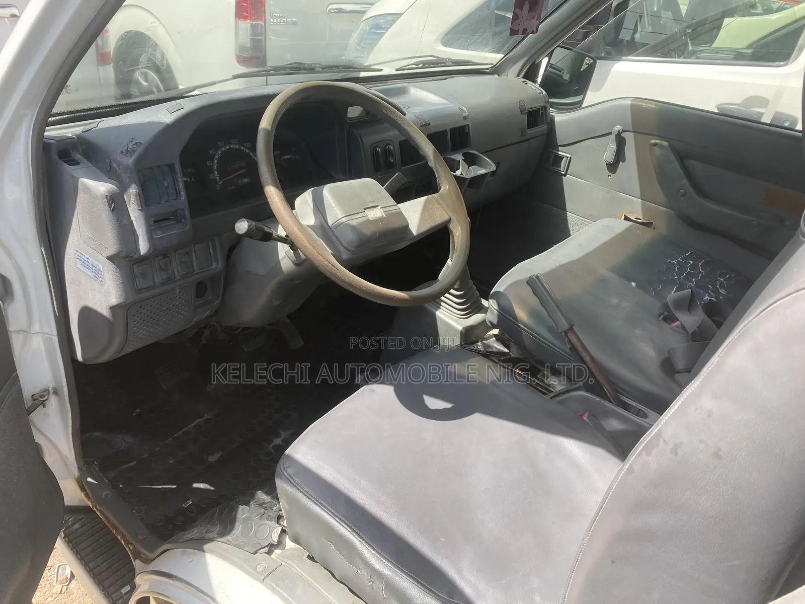 Mitsubishi L300 2013 White