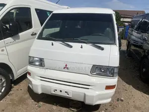 Mitsubishi L300 2013 White
