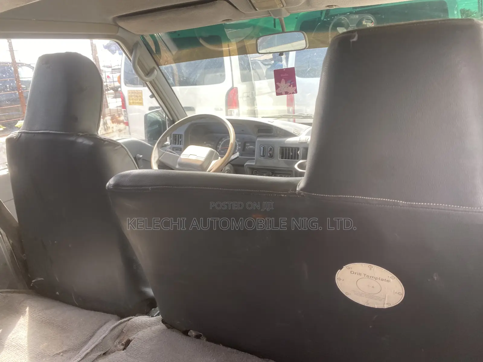 Mitsubishi L300 2013 White