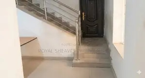 5bdrm Duplex in Woji for sale