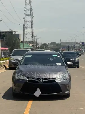 Toyota Camry SE 4dr Sedan (2.5L 4cyl 6A) 2017 Gray