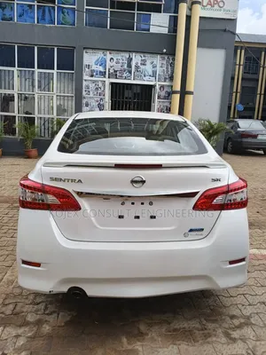 Nissan Sentra SR 4dr Sedan (1.8L 4cyl CVT) 2014 White