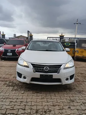 Nissan Sentra SR 4dr Sedan (1.8L 4cyl CVT) 2014 White