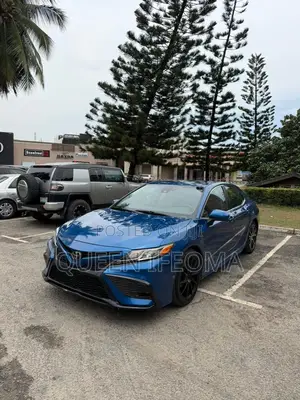Toyota Camry 2020 Blue
