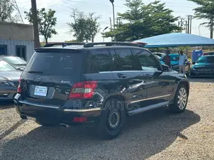 Mercedes-Benz GLK-Class 2010 Black