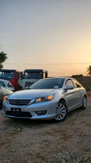 Honda Accord EX-L 4dr Sedan FWD (2.4L 4cyl 2A) 2013