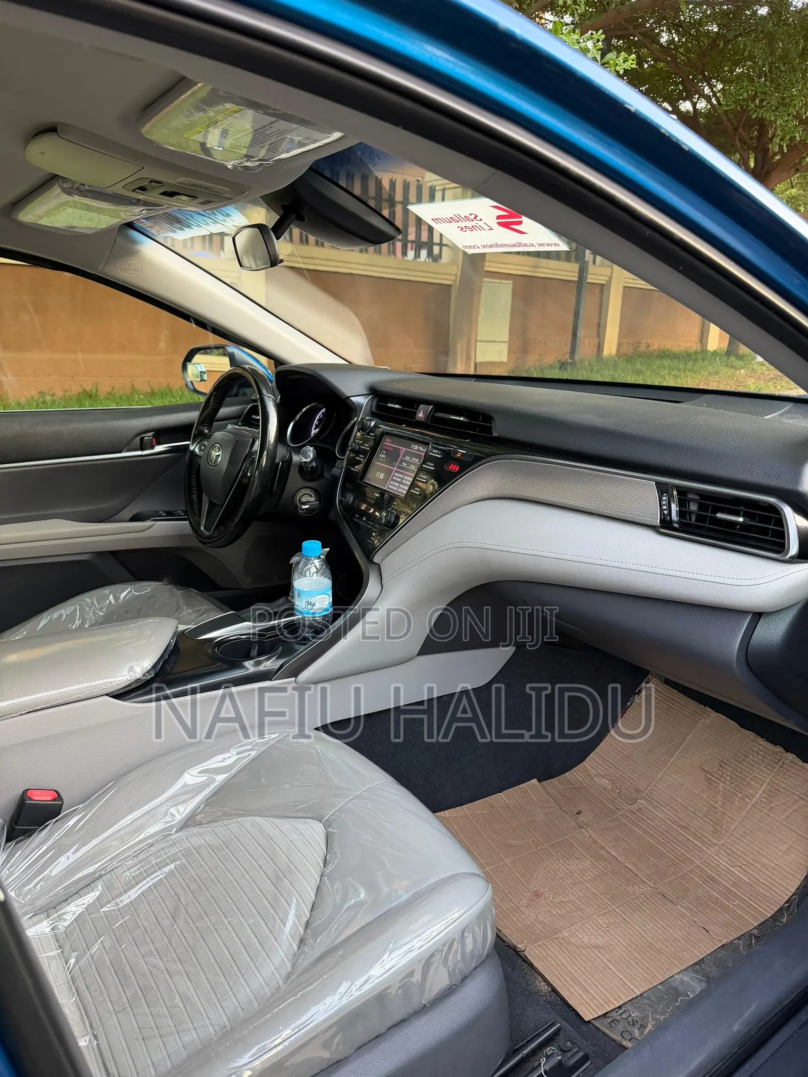 Toyota Camry 2018 Blue