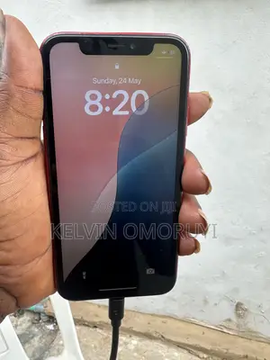 Apple iPhone XR 64 GB Red