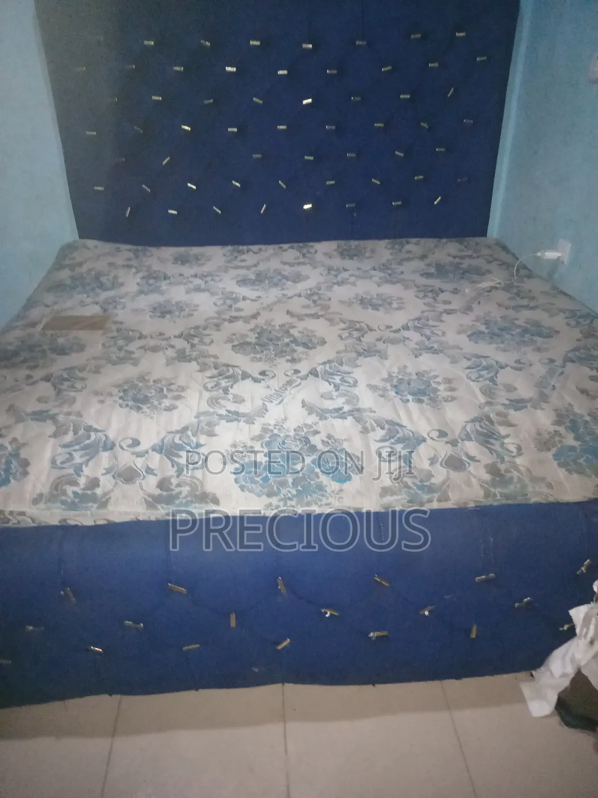 Mattress and Bed