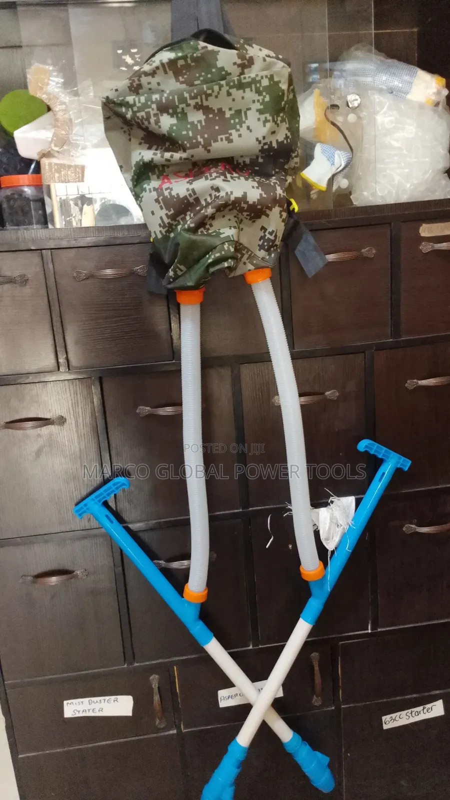 Fertiliser Backable Applicator