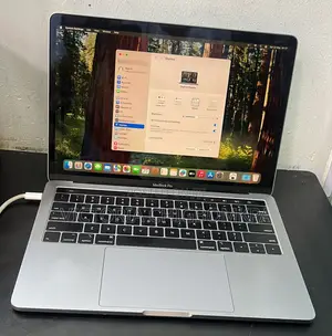 Laptop Apple MacBook Pro 2018 8GB Intel Core i5 SSD 256GB