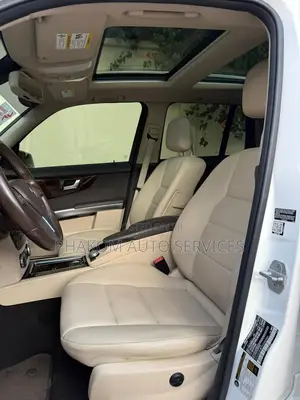 Mercedes-Benz GLK-Class Base GLK 350 4dr 4x2 (3.5L 6cyl 7A) 2015 White