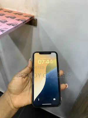 Apple iPhone 16 128 GB White