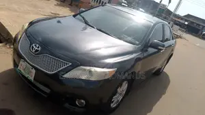 Toyota Camry 2008 Gray