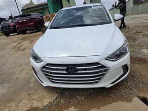 Hyundai Elantra Sport 2018 White