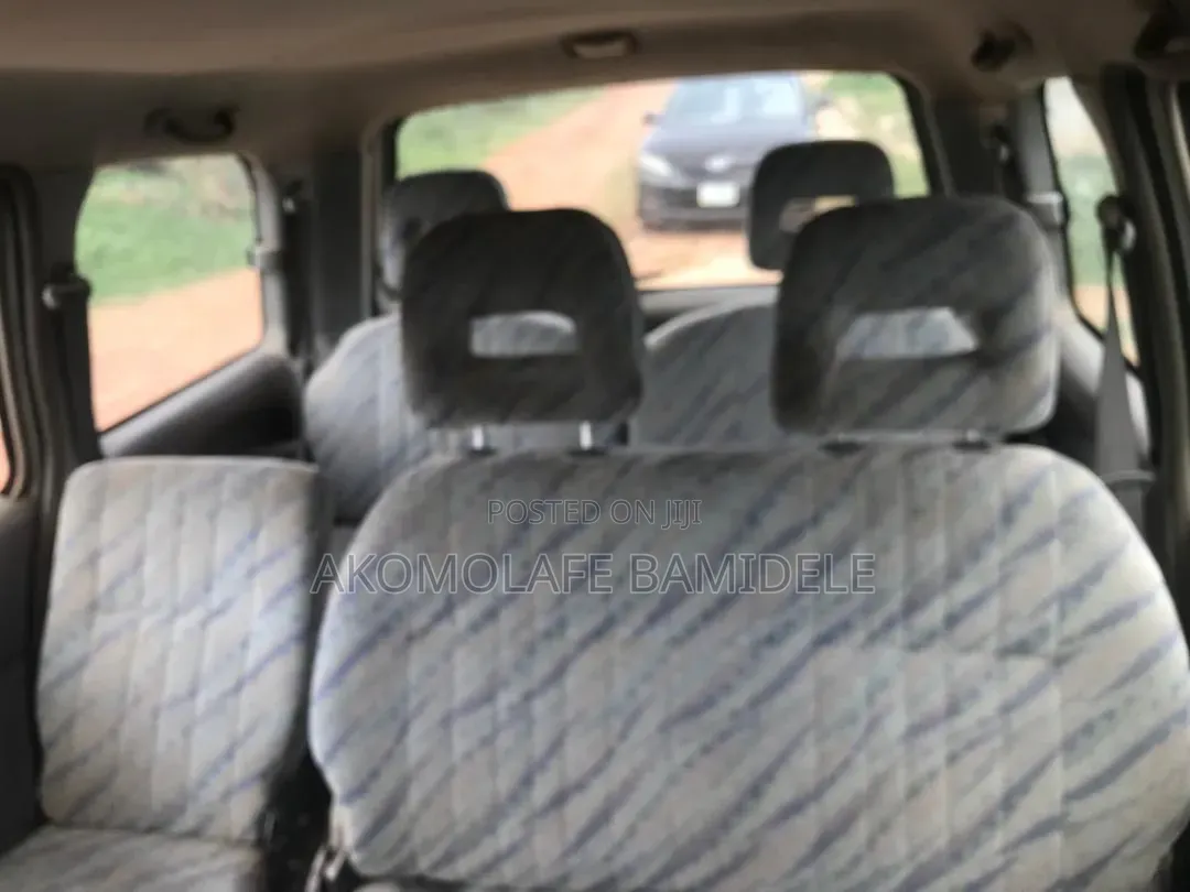 Mitsubishi L400 2005 Silver