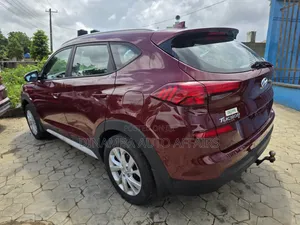 Hyundai Tucson SE AWD 2019 Burgundy