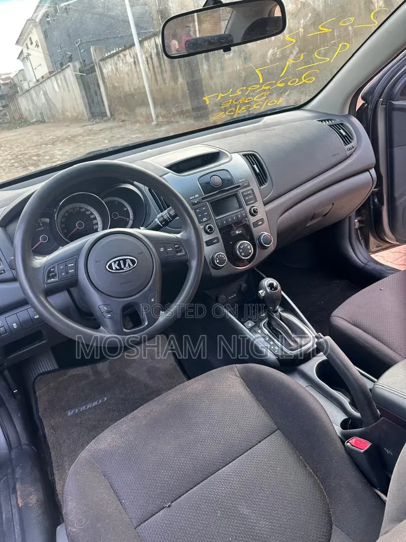 Kia Forte 2012 Gray