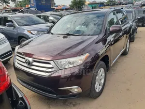 Toyota Highlander Limited 3.5l 4WD 2013 Maroon