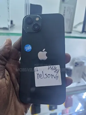 Apple iPhone 13 256 GB Green