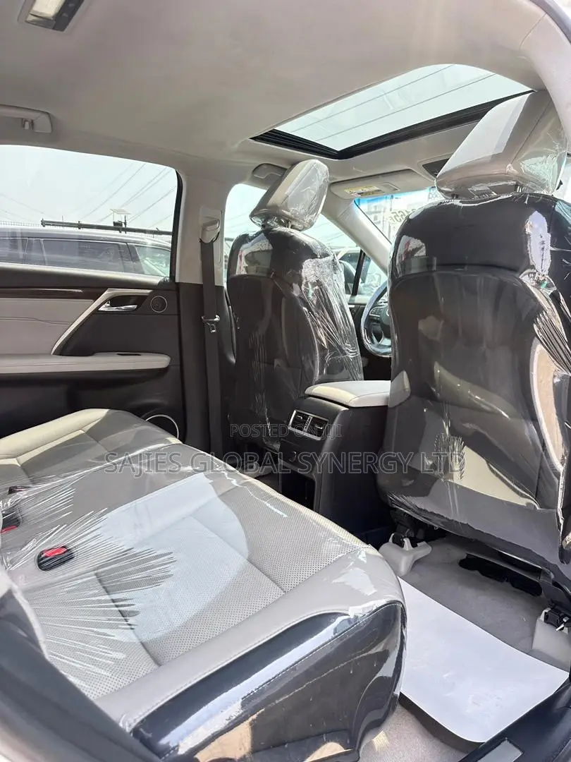 Lexus RX 350 AWD 2018 White