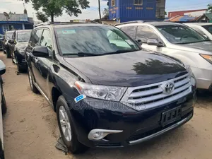 Toyota Highlander Limited 3.5l 4WD 2013 Black