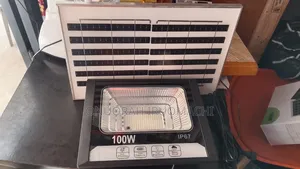 100w Solar Flood Light