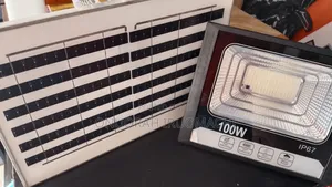 100w Solar Flood Light