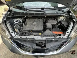 Toyota Sienna XLE 7 Passenger 2012 Gray