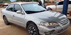 Honda Accord 2002 Silver