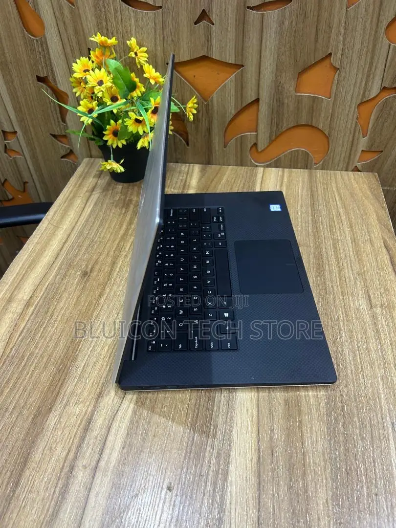 Laptop Dell Precision 5540 16GB Intel Core i7 SSD 512GB