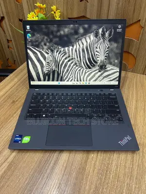 Laptop Lenovo ThinkPad P14s 48GB Intel Core i7 SSD 1T