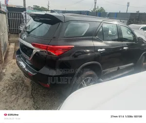Toyota Fortuner 2023 Black