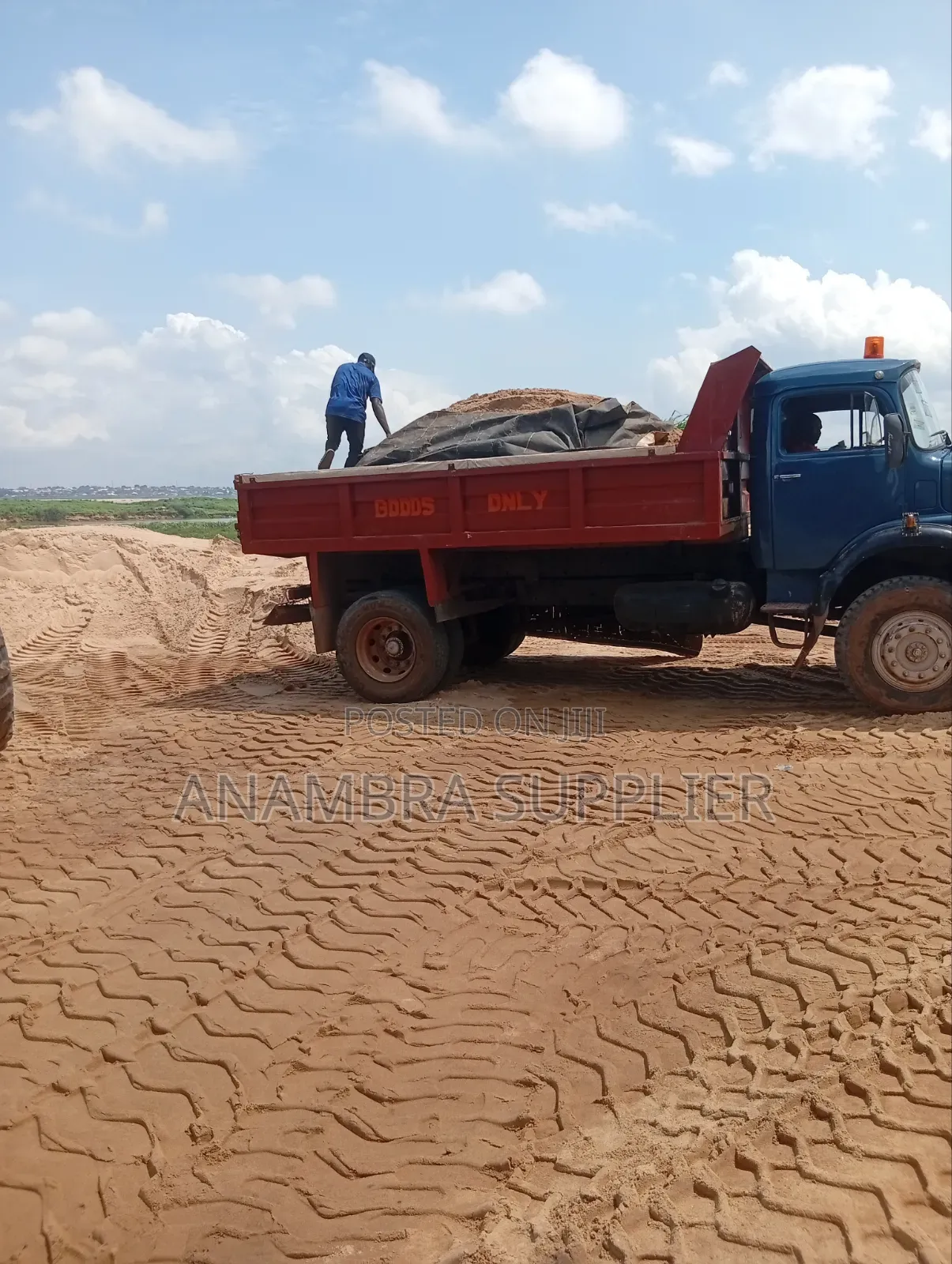 Buy Premium Sharp Sand Today