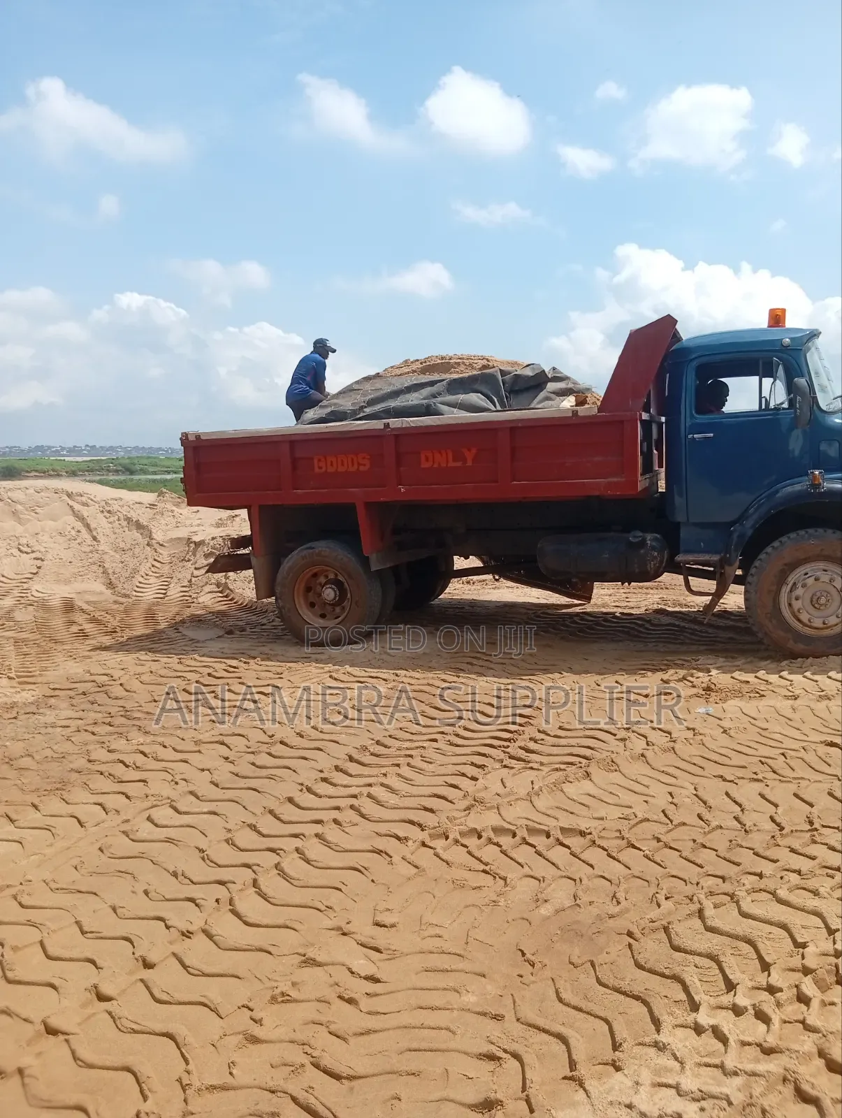 Buy Premium Sharp Sand Today