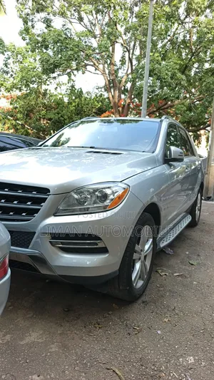 Mercedes-Benz M Class ML350 4MATIC 4dr SUV AWD (3.5L 6cyl 7A) 2015
