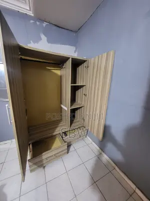 Wardrobe With Drawers
