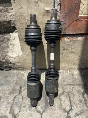 Set of Front Driving Shaft C300 (W204)/ Front Shaft 204 4matic