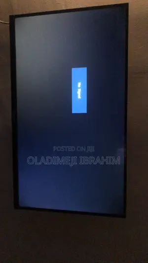 Hisense 32’ Tv (Barely Used)