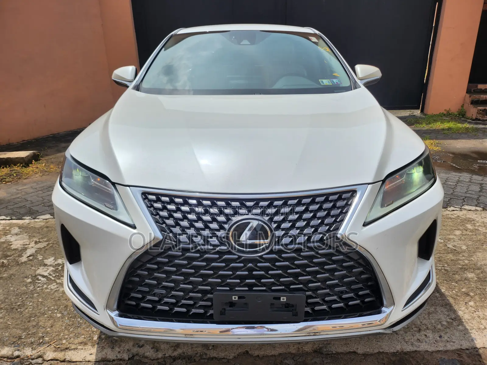 Lexus RX 2022 White