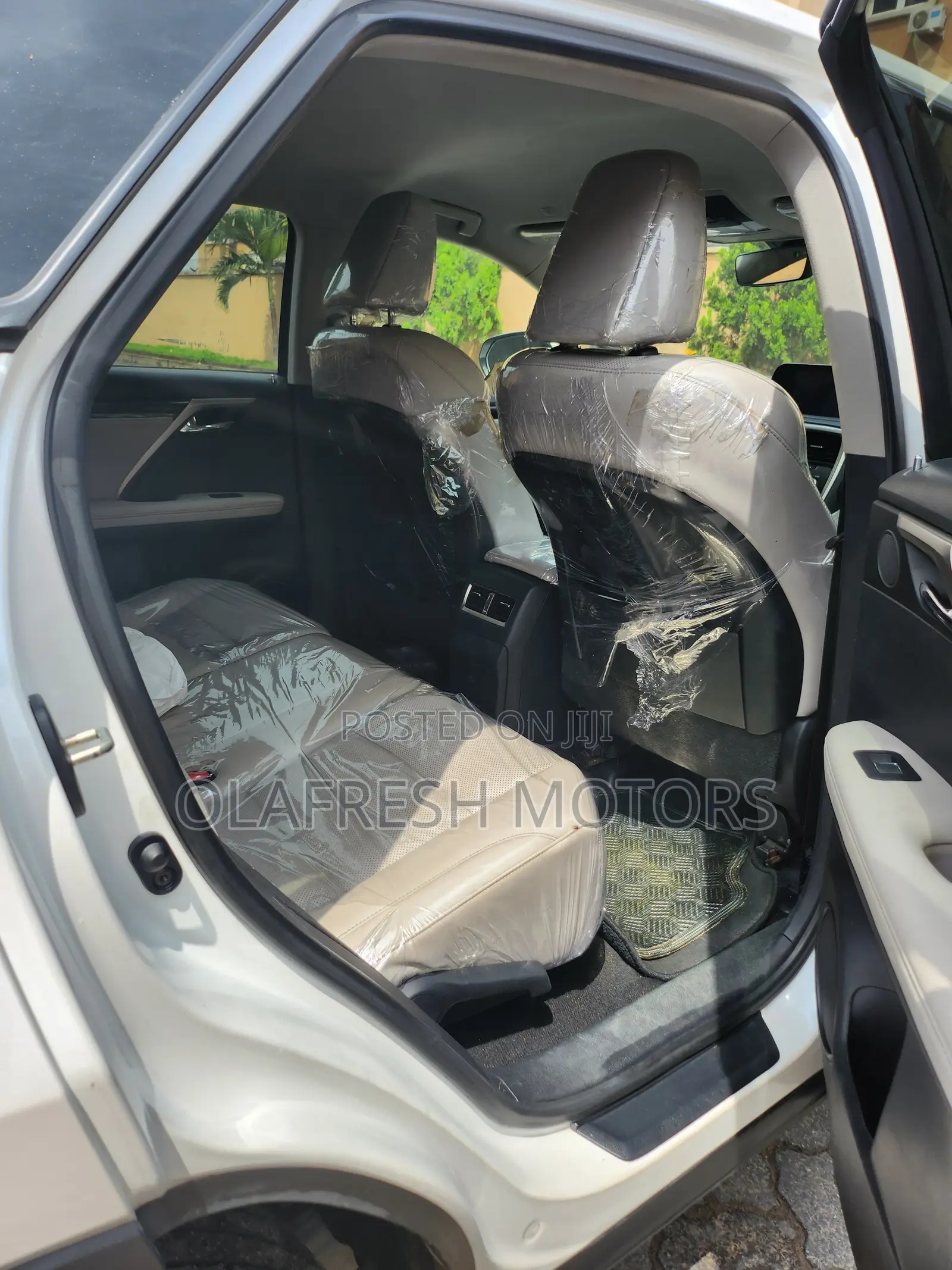 Lexus RX 2022 White
