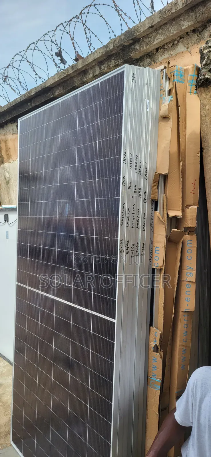 Solid and Reliable Solar Pannel Jinko 580w