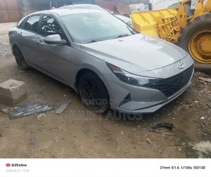 Hyundai Elantra 2023 Gray