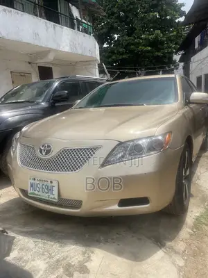 Toyota Camry 2008 Gold