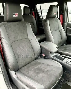 Toyota Hilux 2023 Black